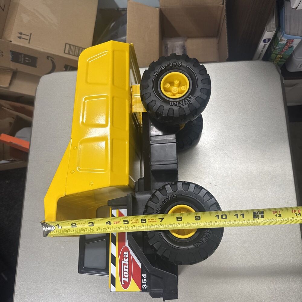 TONKA DUMP TRUCK 354 PLASTIC and METAL PRESSED STEEL YELLOW - Picture 8 of 11